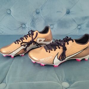Nike Soccer Cleats size 5